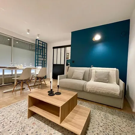 4 Guests Moderne Place Breteuil Appartement *