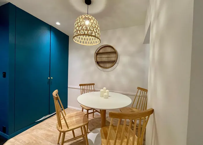 4 Guests Moderne Place Breteuil Paris