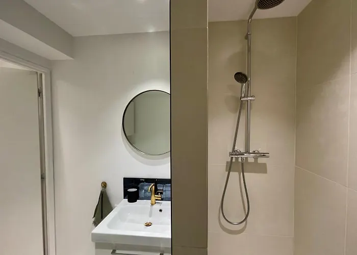 Apartment 4 Guests Moderne Place Breteuil Paris